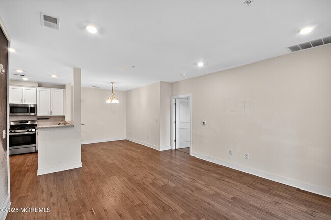 Building Photo - 626 Marion Ln