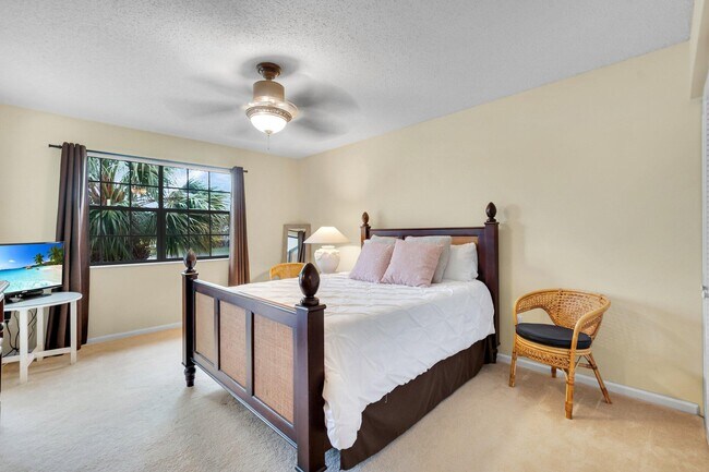 Building Photo - 22759 Mandeville Pl