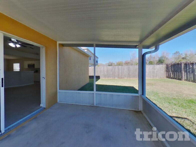 Building Photo - 7121 High Bluff Rd