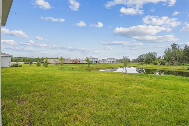 Building Photo - 10437 Farm Hl Ave