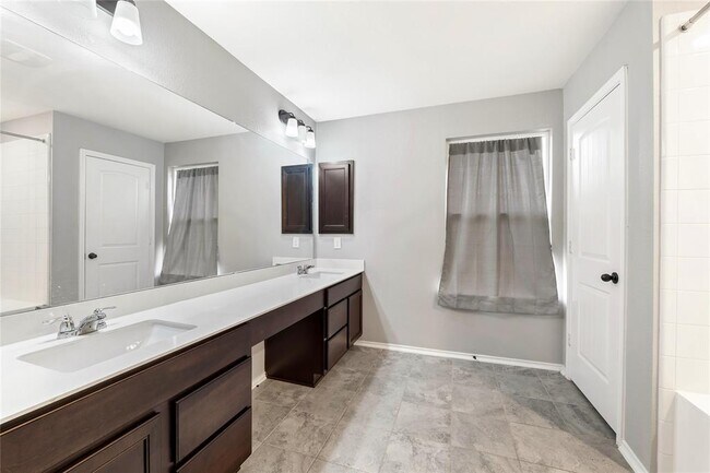 Building Photo - 117 Kyndals Meadow Cove