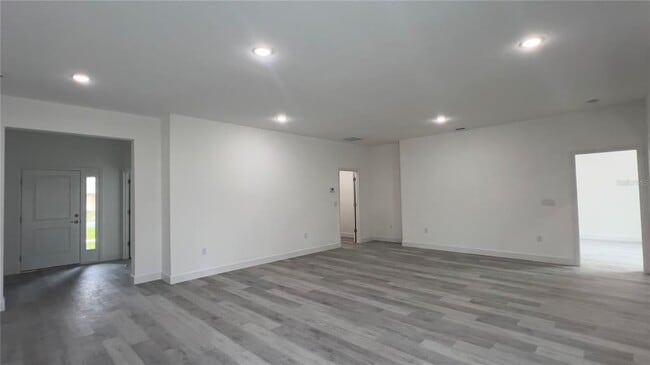Building Photo - 16457 SW 27th Ave
