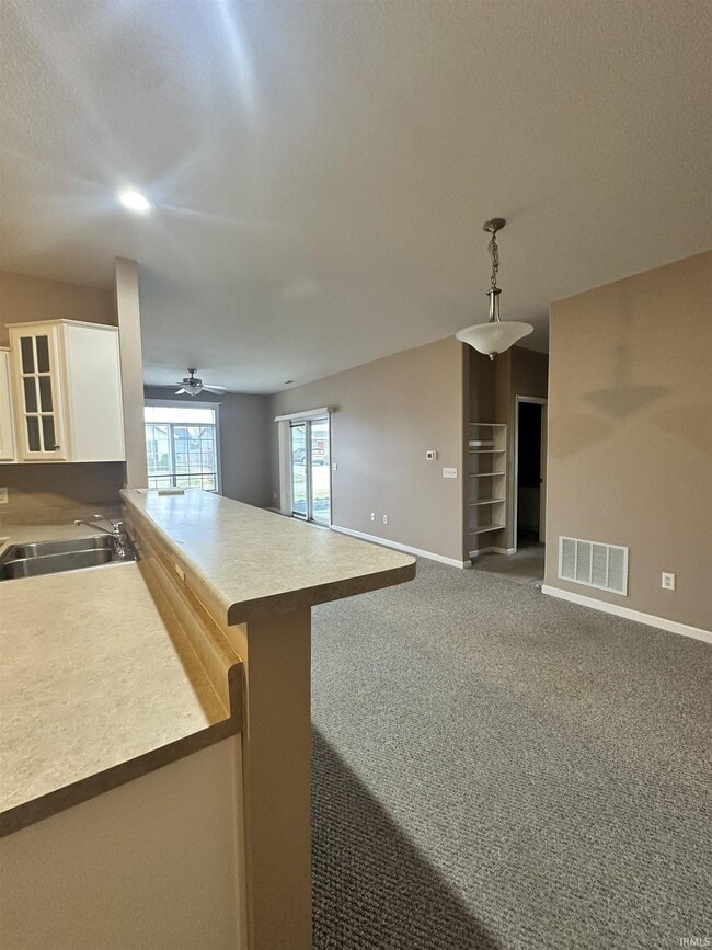 Building Photo - 315 Victoria Station Way