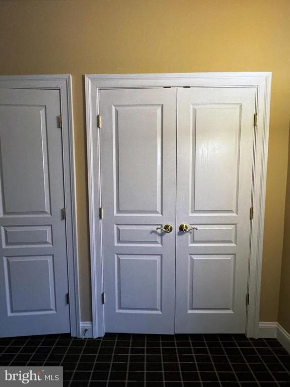 Building Photo - 5211 Rosalie Ridge Dr