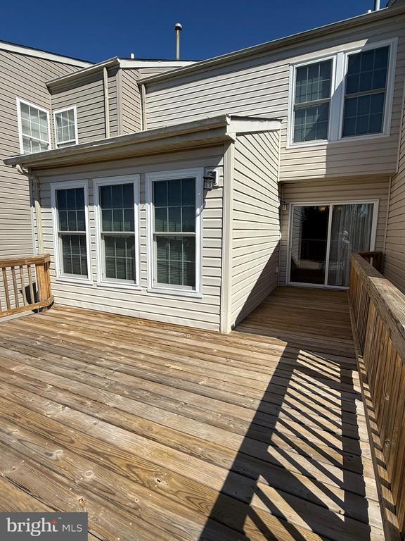 Building Photo - 1064 Jeanett Way