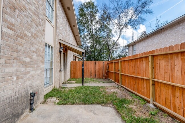 Building Photo - 1930 Avenue B