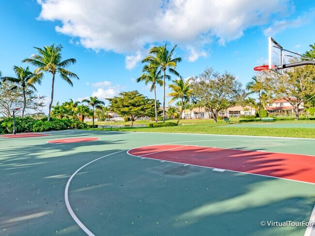 Building Photo - 716 Juniper Ln