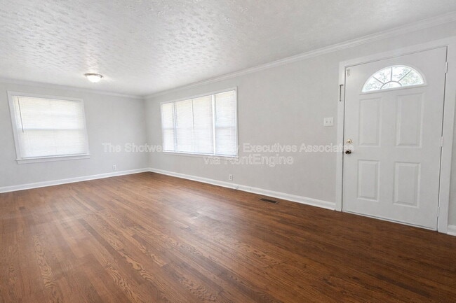 Building Photo - 5705 Davida Rd NW