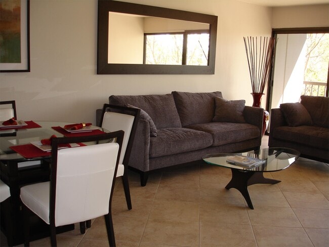 Building Photo - 500 N St