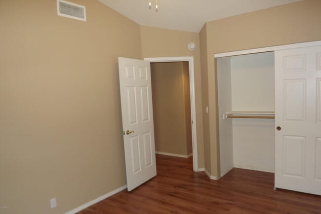 Building Photo - 13826 N Cambria Dr