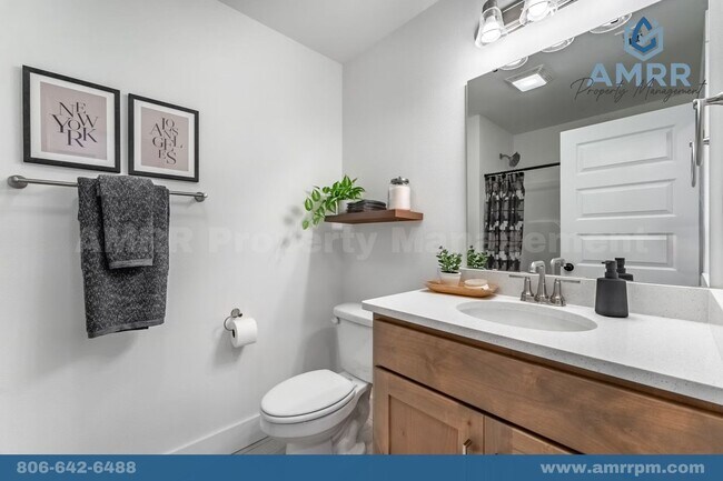 Building Photo - Beautiful 4-Bedroom Home in Siloam Springs