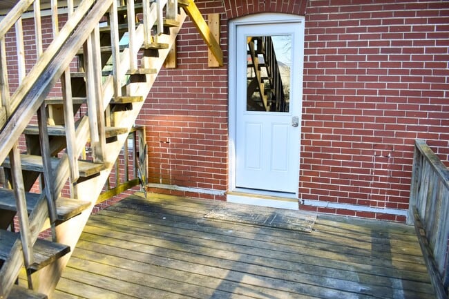 Building Photo - RAPLU155