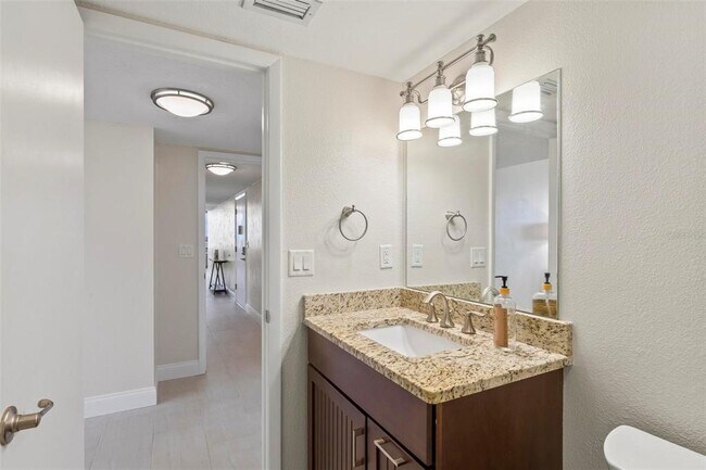 Building Photo - 3580 S Ocean Shore Blvd