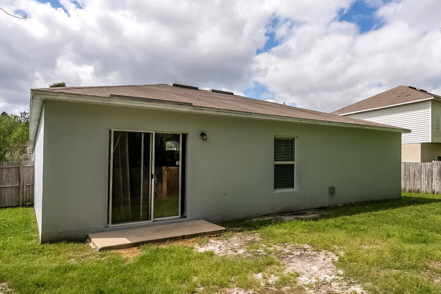 Building Photo - 3192 Carlotta Road