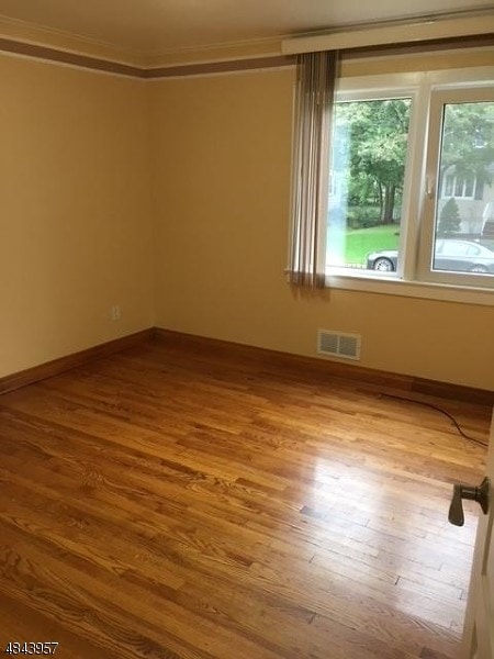 Building Photo - 15 Laurel Pl