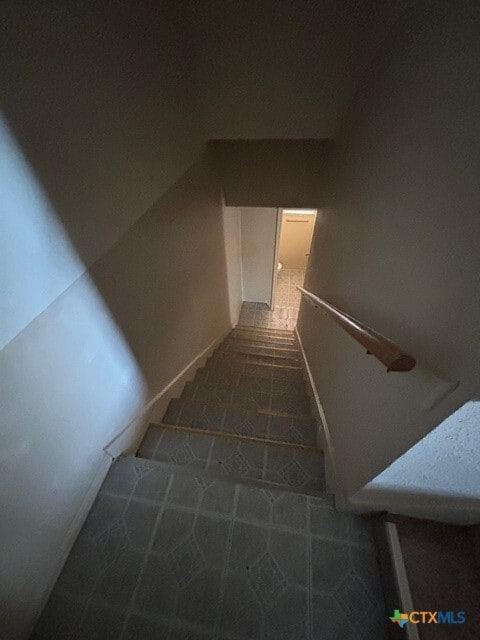 Building Photo - 1813 Cedarhill Dr