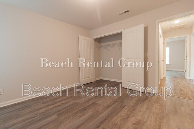 Building Photo - 3223 Merganser Dr