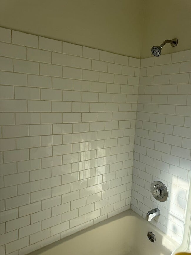 Building Photo - 124 S Arch St