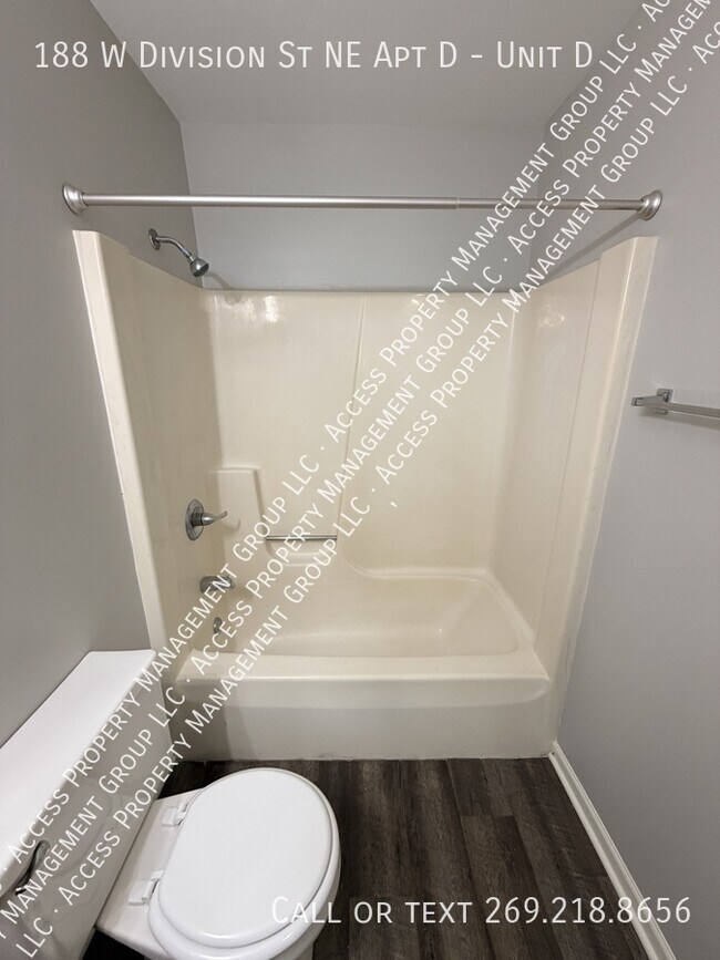 Building Photo - 188 W Division St NE