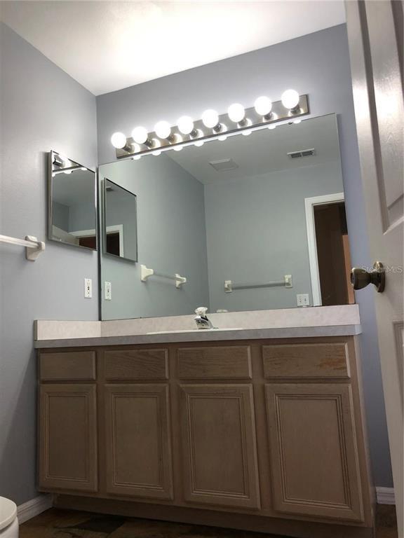 Building Photo - 3840 Heritage Oaks Ct