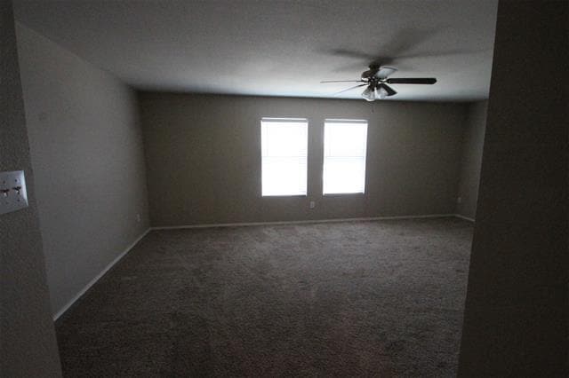 Building Photo - 2743 Hacienda Lake Dr
