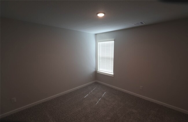 Building Photo - 8587 Blueberry Ash St