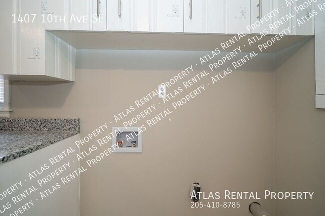 Building Photo - 1407 10th Ave SE