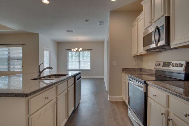 Building Photo - Ashley Plantation Living — 3BR Home with Granite Countertops, Large Kitchen Island, Trey Ceilings...