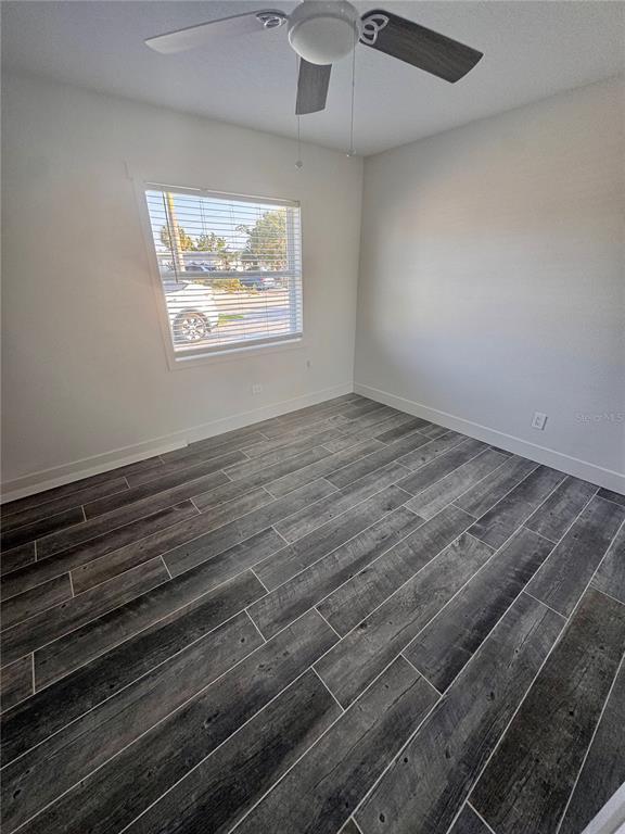 Building Photo - 2215 W Vina Del Mar Blvd