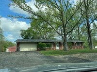 Building Photo - 404 S Mayor Caliper Dr