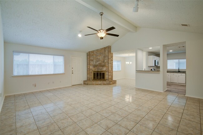 Building Photo - 1911 Ripple Creek Dr