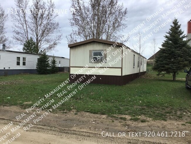 Building Photo - 711 Eastgate Dr SE