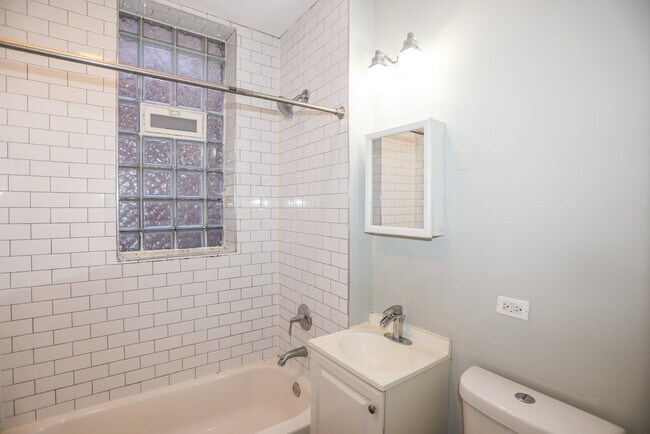 Building Photo - 2341 W Charleston St