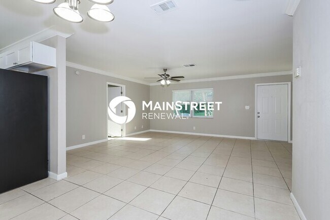 Building Photo - 3 Bedroom Pet-Friendly Home in PORT ST LUCIE, FL with Main Street Renewal
