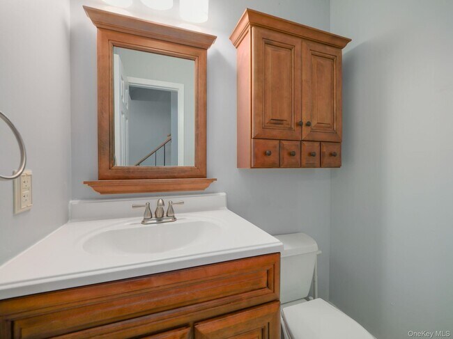 Building Photo - 276 Temple Hill Rd