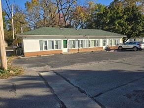 Building Photo - 22 Willow St