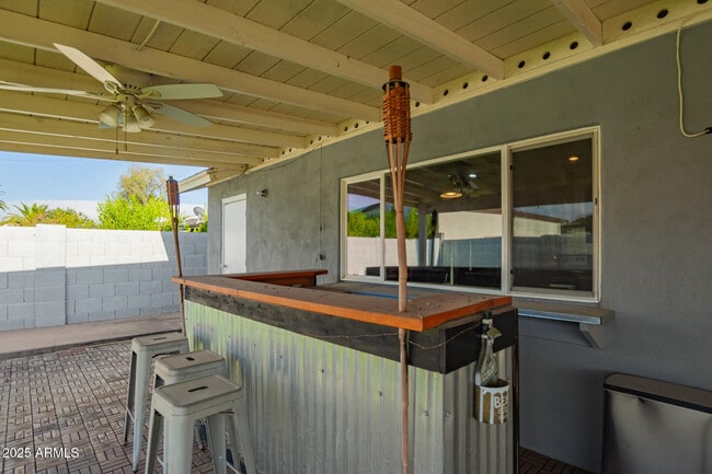 Building Photo - 8902 E Cholla St