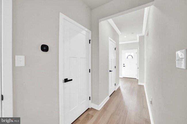 Primary Photo - 15 Pratt Ln