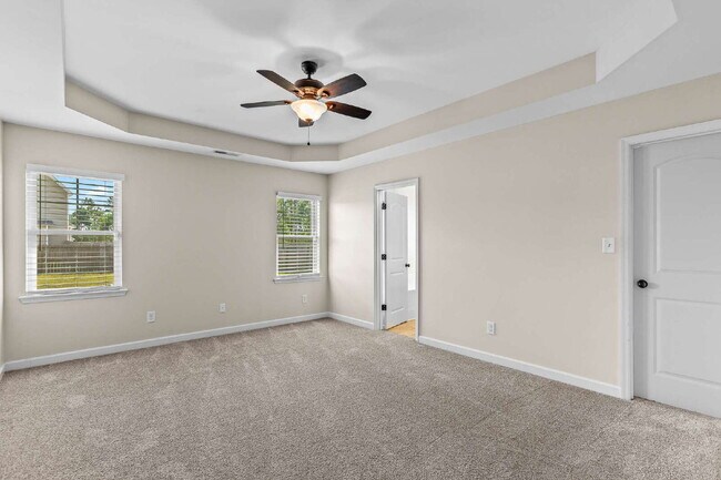 Building Photo - Charming 3- Bedroom home in Bradford Estates!