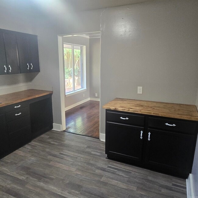 Building Photo - 32 Belmont Dr