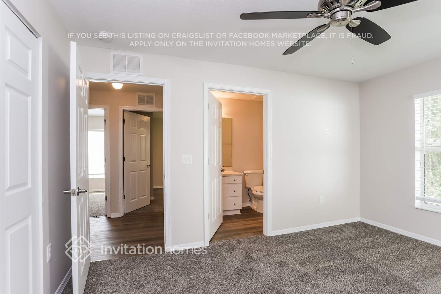 Building Photo - 11118 Hidden Breeze Dr