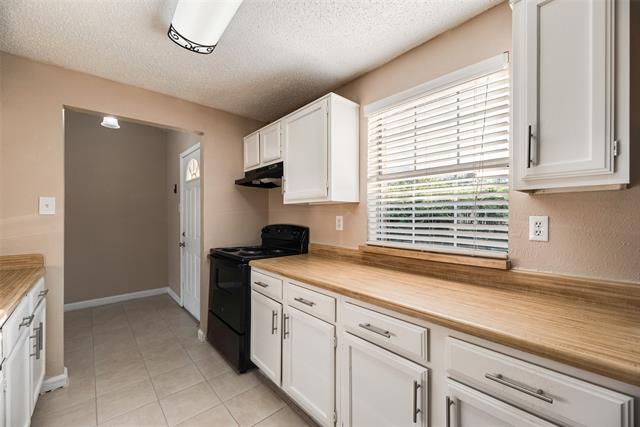 Building Photo - 7204 Shadow Bend Dr
