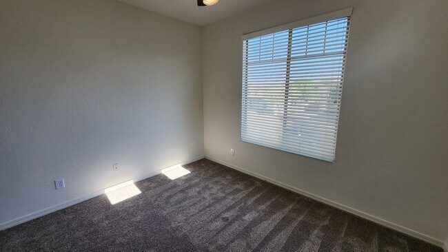 Building Photo - 4 Bedroom Home at the Grange in the Power ...