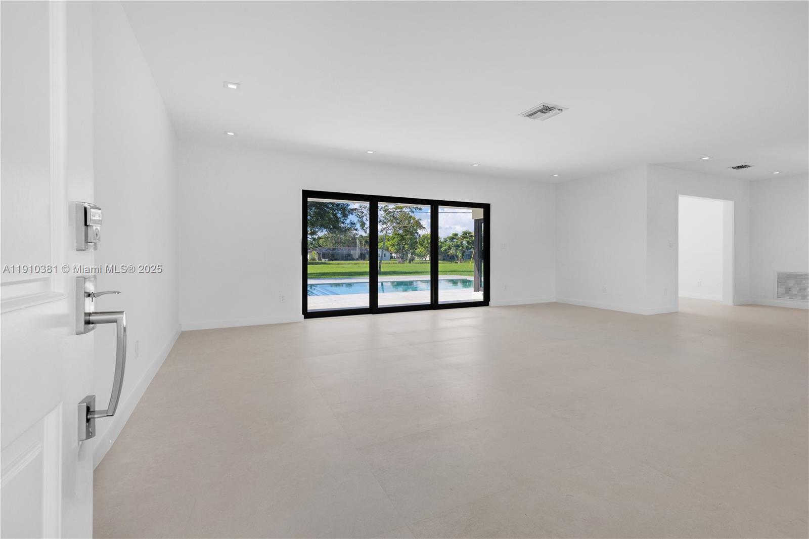 Building Photo - 8000 SW 139th Ter