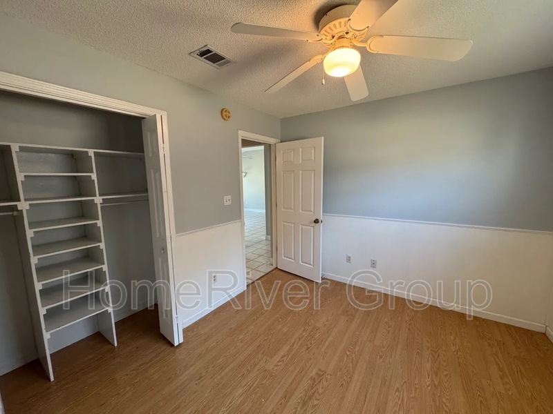 Building Photo - 9110 Arand Dr