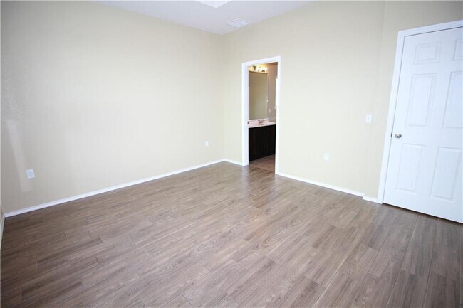 Building Photo - 5704 Knoll Pines Pass