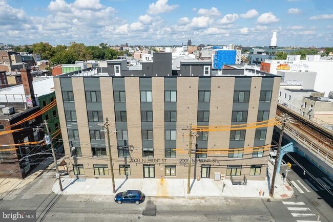 Building Photo - 2000 N Front St