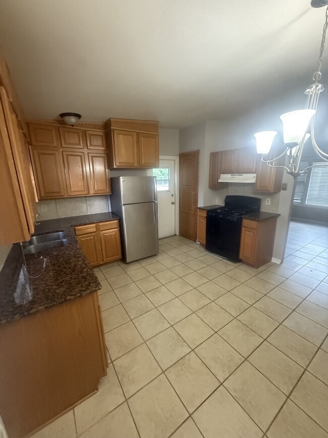 Building Photo - 603 Westmoreland Dr