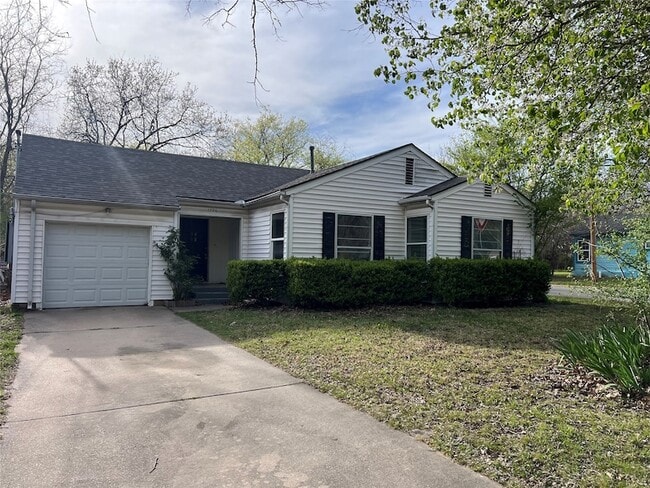 Building Photo - 1726 N Ricketts St