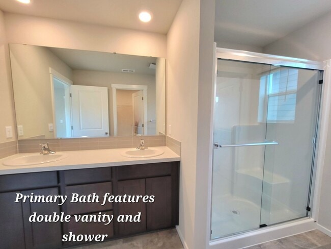 Building Photo - Brand New 3 bed with loft and fully fenced yard in convenient CK location!